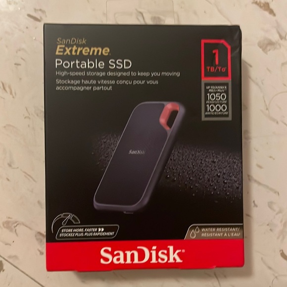 SanDisk extreme portable SSd 1TB - Picture 1 of 7